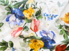 Italienische Webware Jacquard mit Digitaldruck - bunte Blumen - weiß