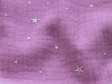 Musselin Baumwolle Double Gauze Drops Stars 125 gr/qm - Metallic Sterne - magenta