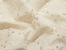 Webware Baumwolle Broderie - Lochstickerei - Abstraktes Muster - sand